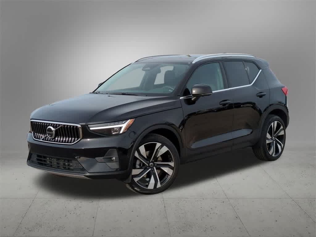 Used 2023 Volvo XC40 B5 AWD Ultimate Bright SUV