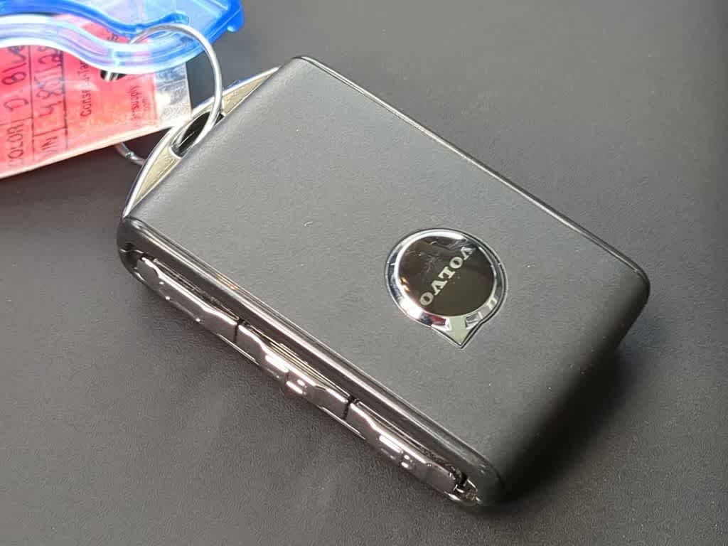 Thumbnail: 2026 Volvo XC90 - 32