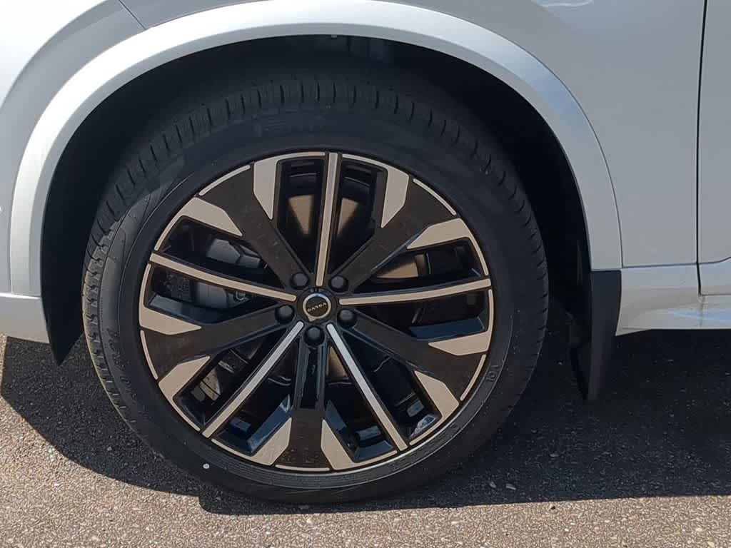 Thumbnail: 2026 Volvo XC90 - 13