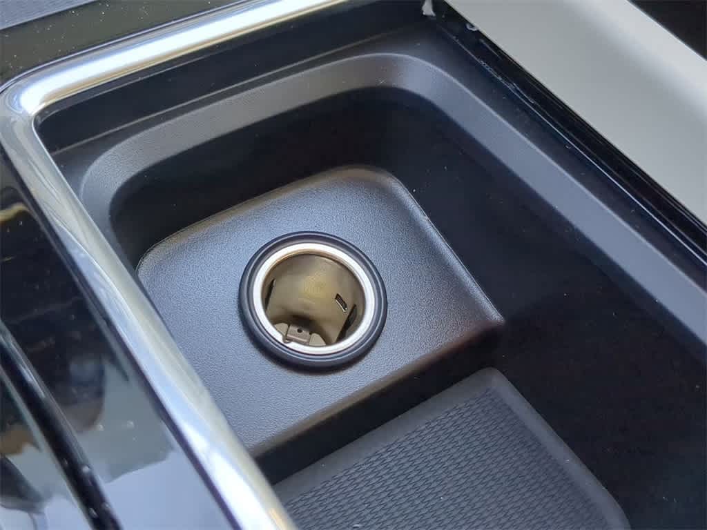 Thumbnail: 2026 Volvo XC60 - 30