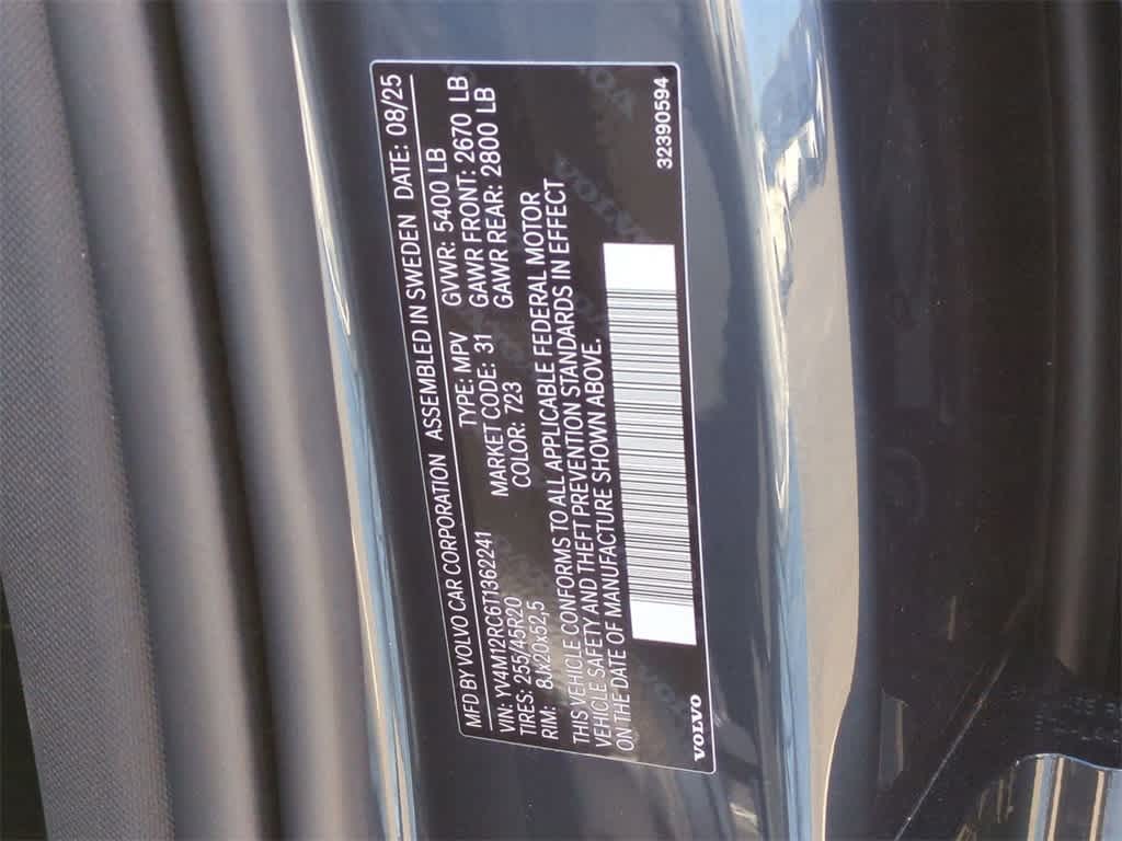 Thumbnail: 2026 Volvo XC60 - 34