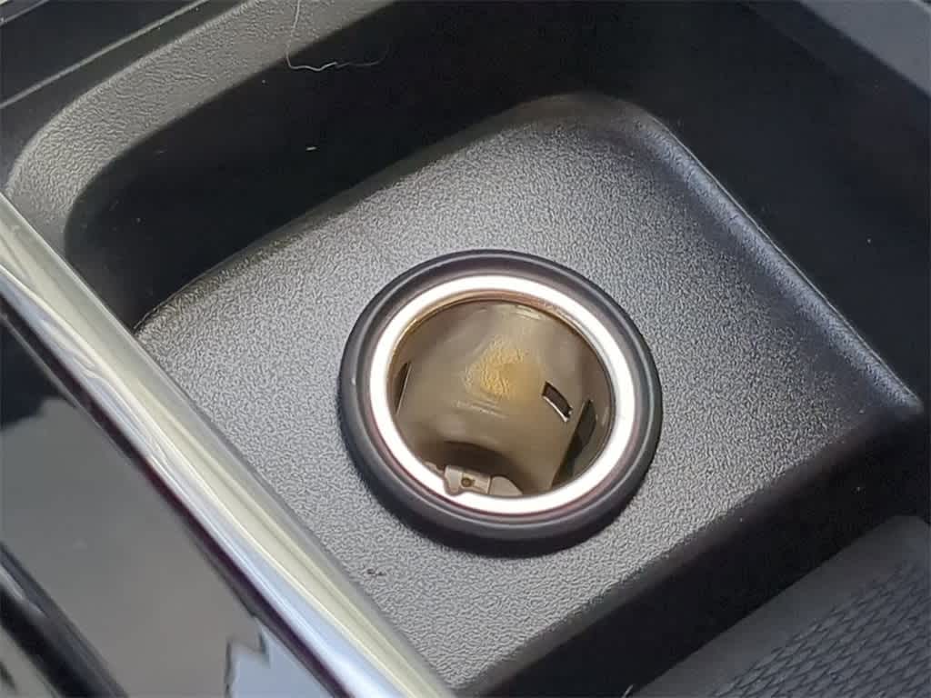 Thumbnail: 2026 Volvo XC60 - 30