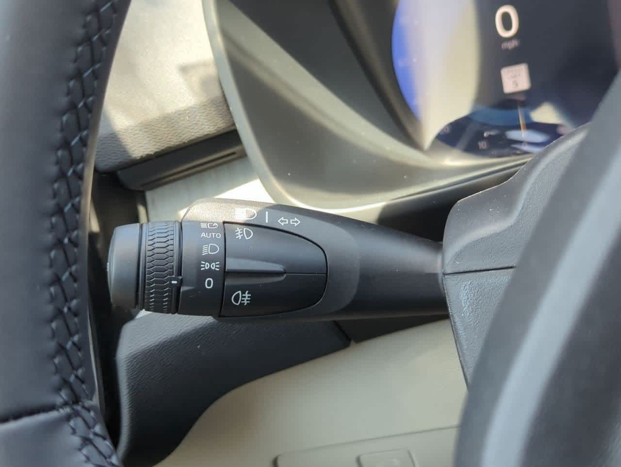 2025 Volvo XC40 B5 Ultimate 24