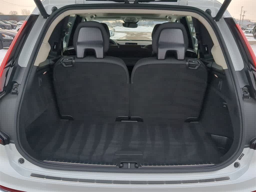 Thumbnail: 2025 Volvo XC90 - 33