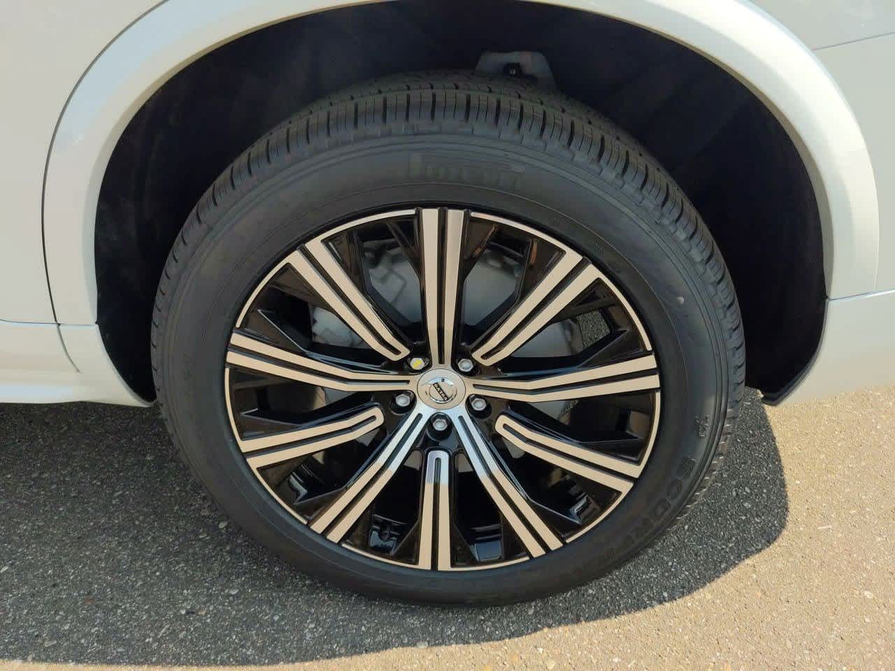 Thumbnail: 2025 Volvo XC90 - 12