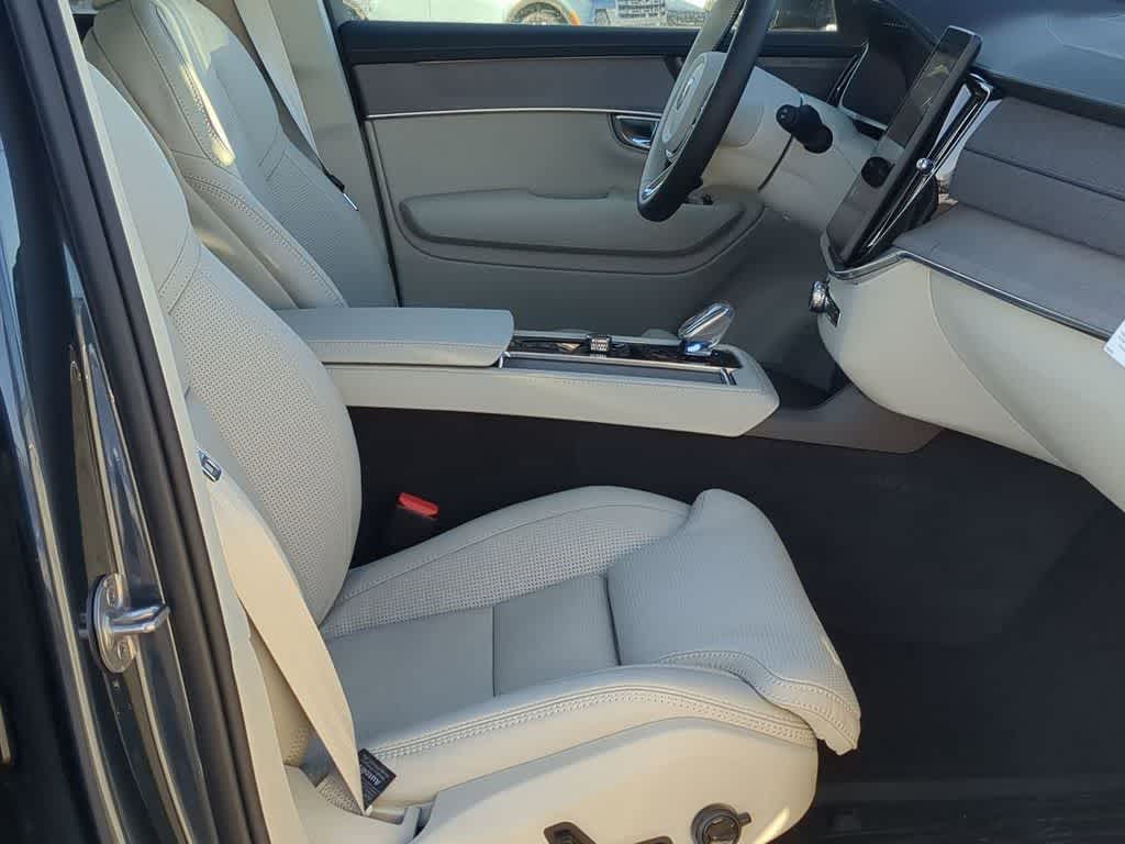 Thumbnail: 2026 Volvo XC90 - 20