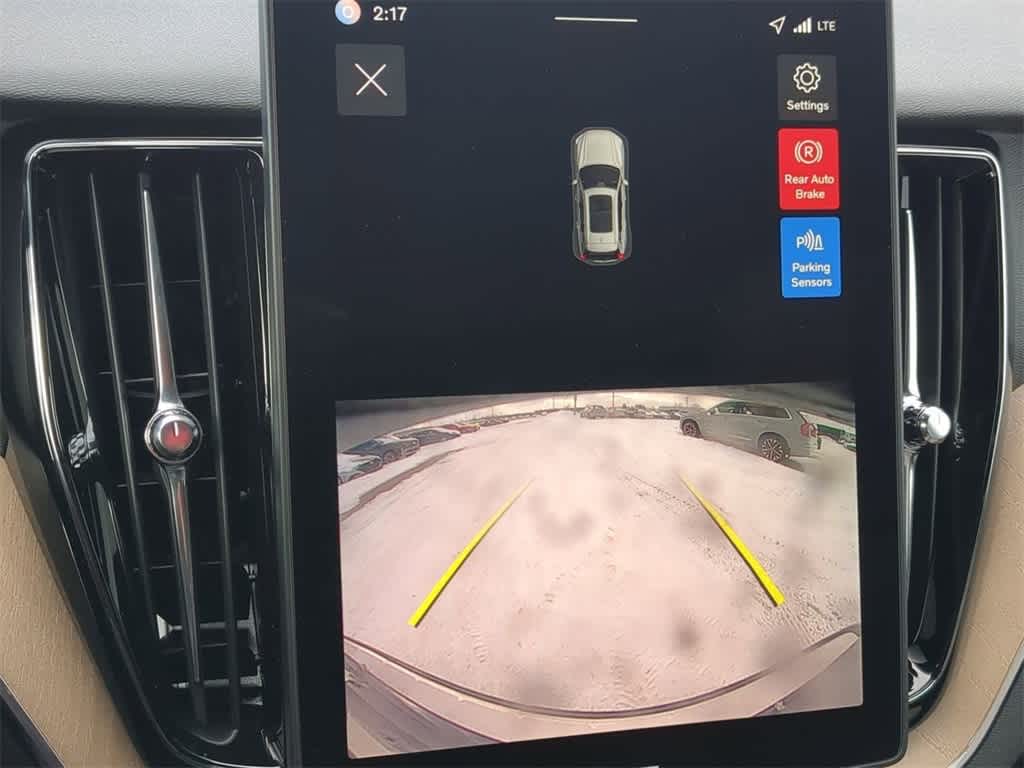 Thumbnail: 2026 Volvo XC60 - 28