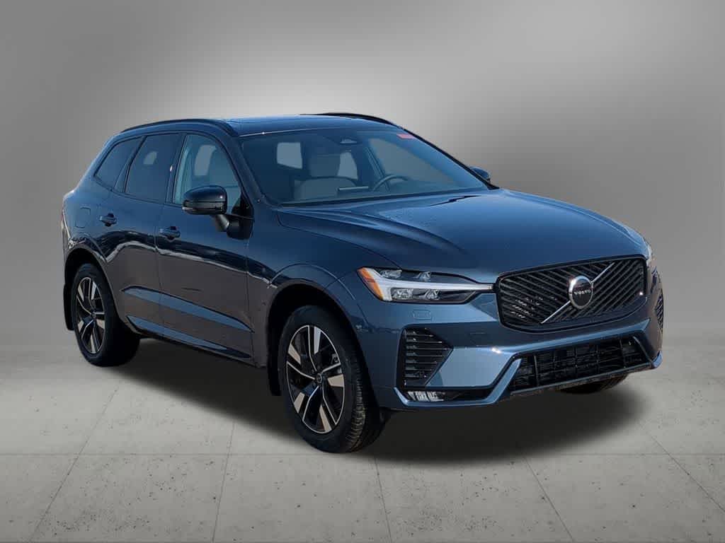 Thumbnail: 2026 Volvo XC60 - 8