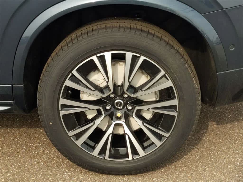 Thumbnail: 2025 Volvo XC90 - 12