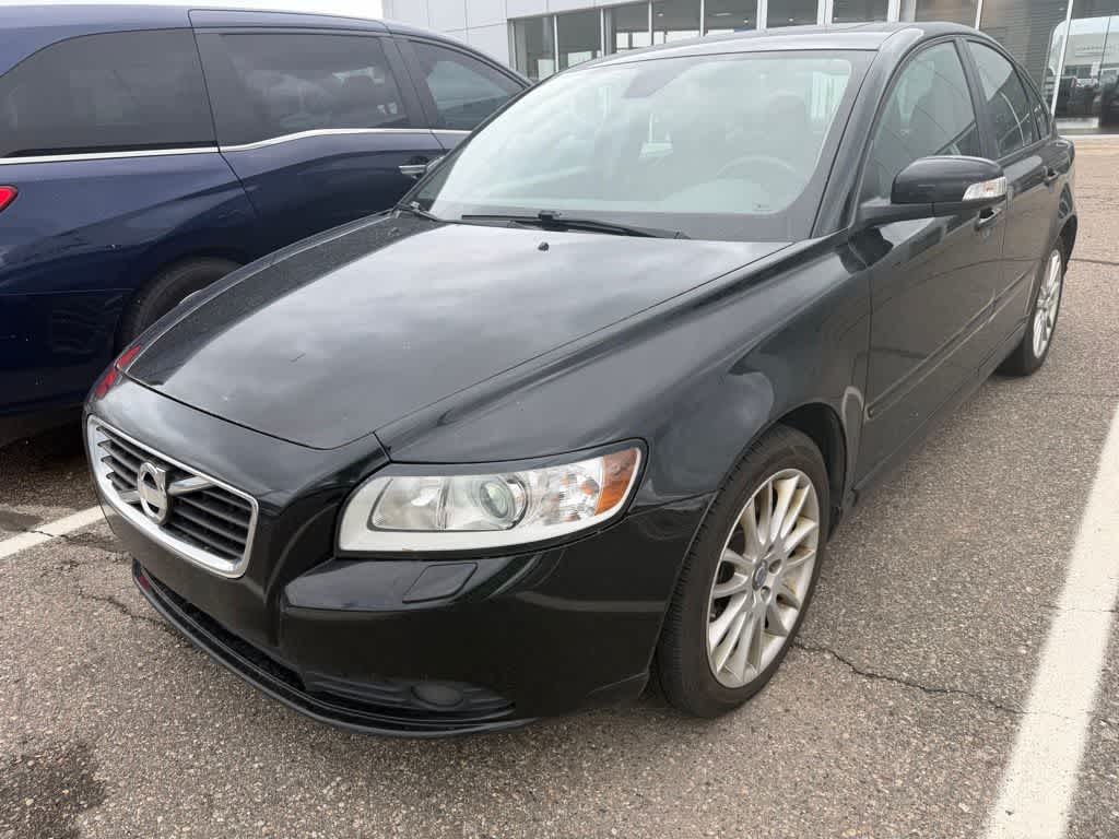 Thumbnail: 2011 Volvo S40 - 21