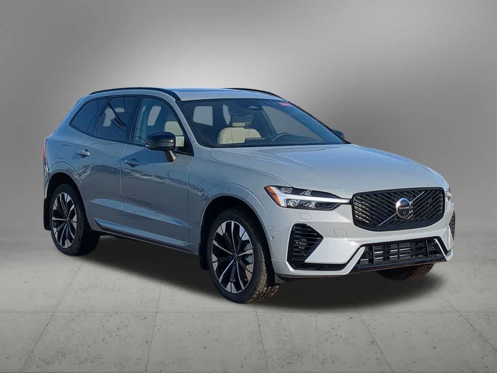 Thumbnail: 2026 Volvo XC60 - 8