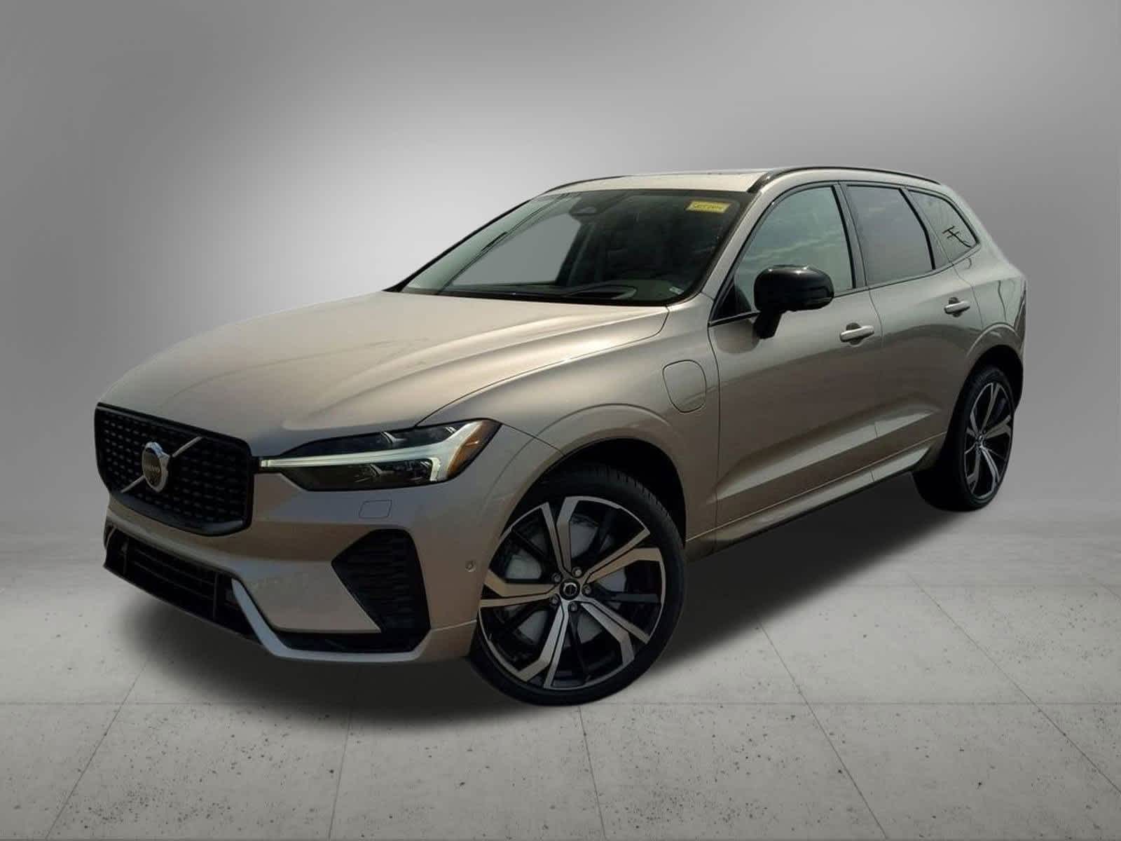 2025 Volvo XC60 Recharge Core -
                  Troy, MI