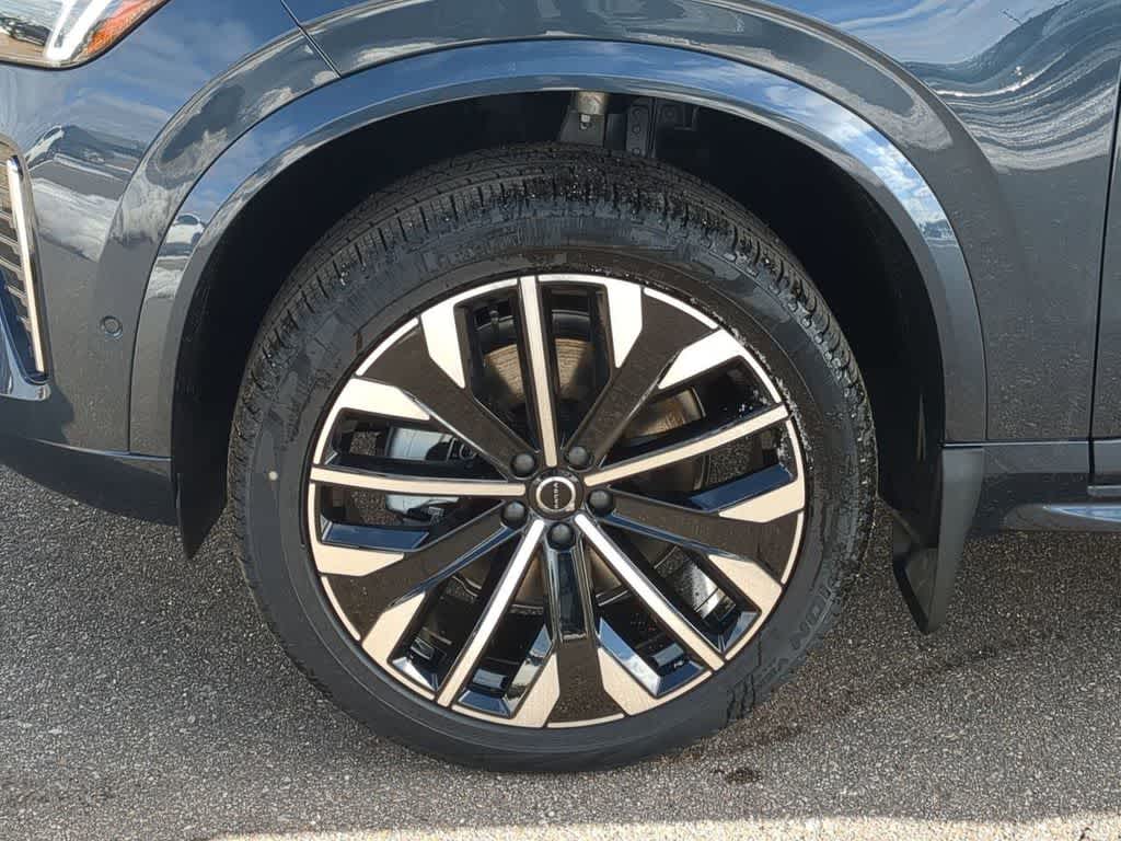 Thumbnail: 2026 Volvo XC90 - 13