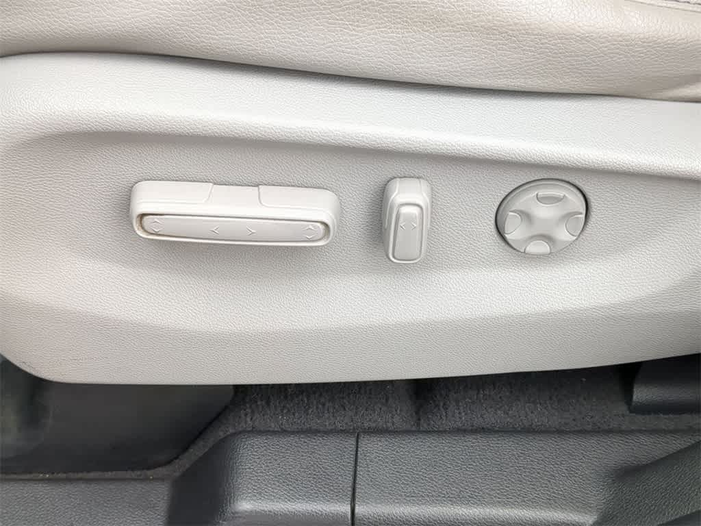 Thumbnail: 2021 Honda Odyssey - 16