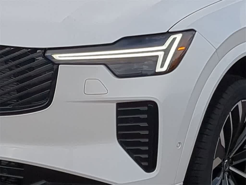 Thumbnail: 2026 Volvo XC90 - 10