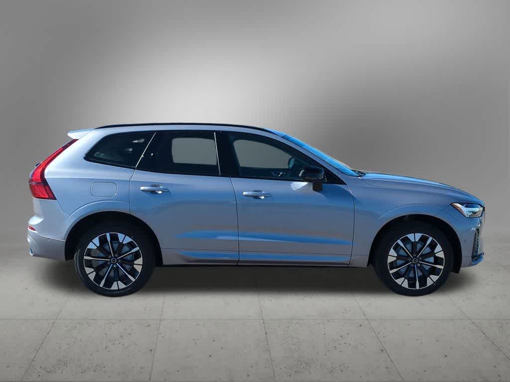 Thumbnail: 2026 Volvo XC60 - 7