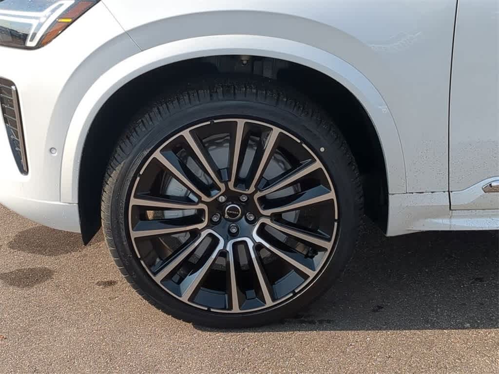 Thumbnail: 2026 Volvo XC90 - 13