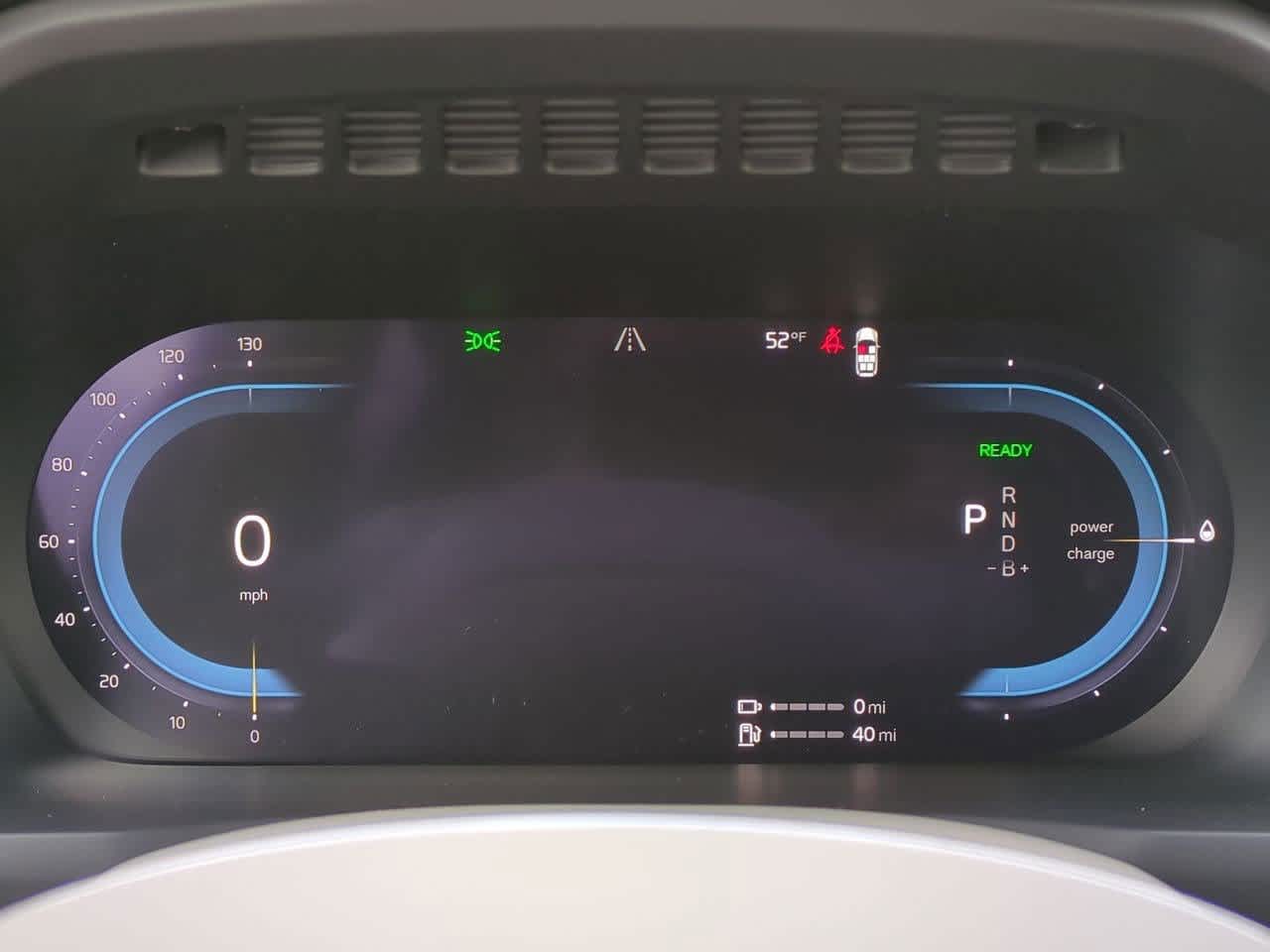 2025 Volvo XC90 T8 Plus 33