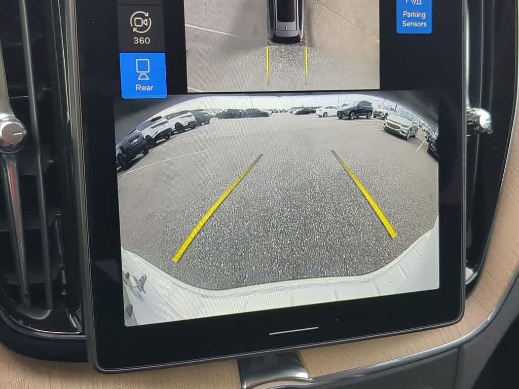 Thumbnail: 2026 Volvo XC60 - 28