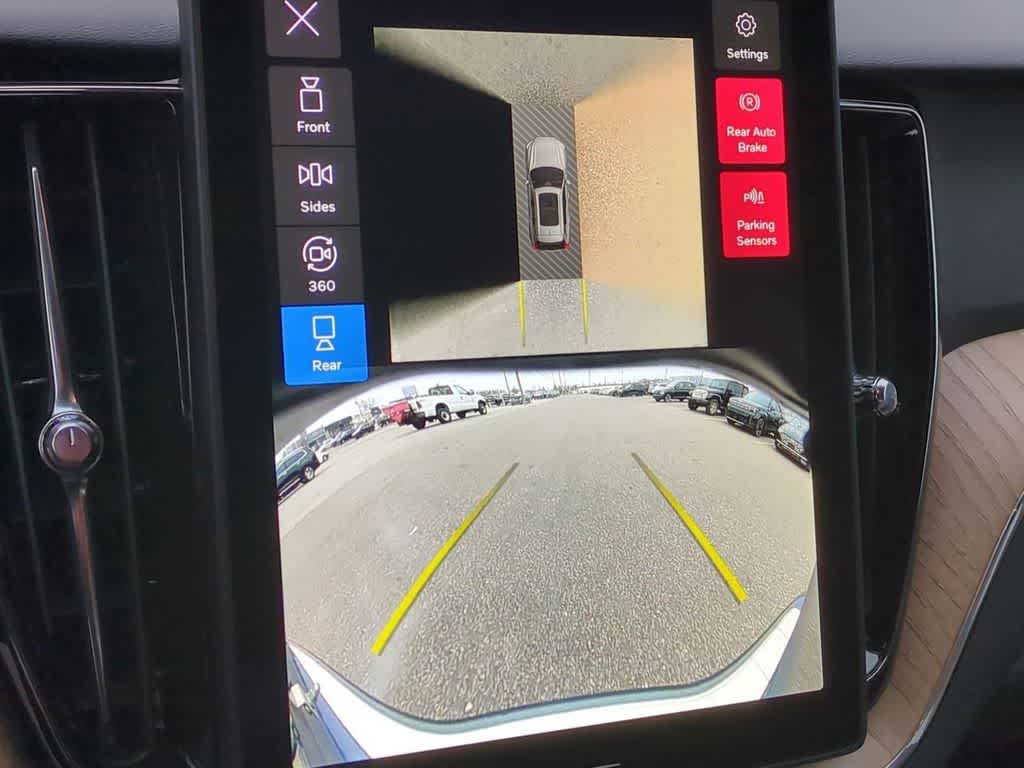 Thumbnail: 2026 Volvo XC60 - 29