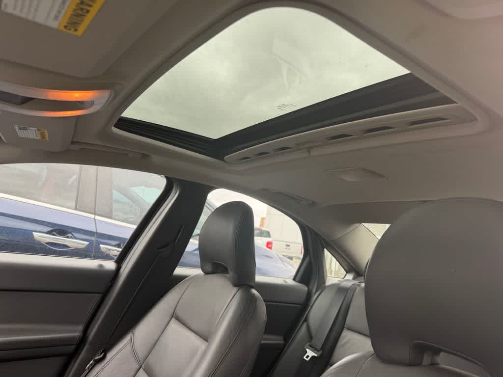 Thumbnail: 2011 Volvo S40 - 7