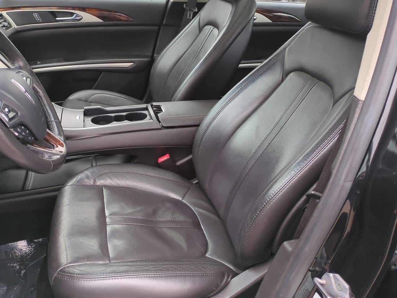 Thumbnail: 2013 Lincoln MKZ - 15