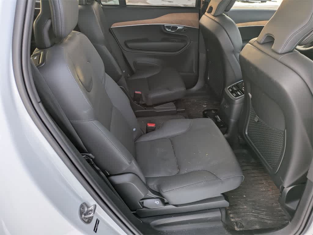 Thumbnail: 2025 Volvo XC90 - 20