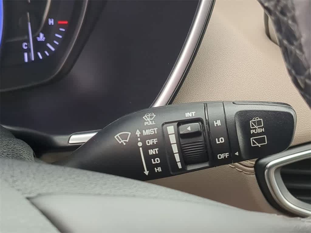 Thumbnail: 2019 Hyundai Santa Fe - 25