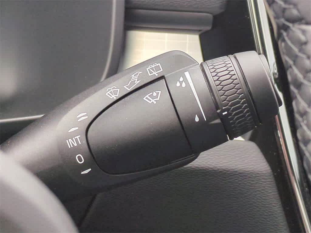 Thumbnail: 2026 Volvo XC40 - 26