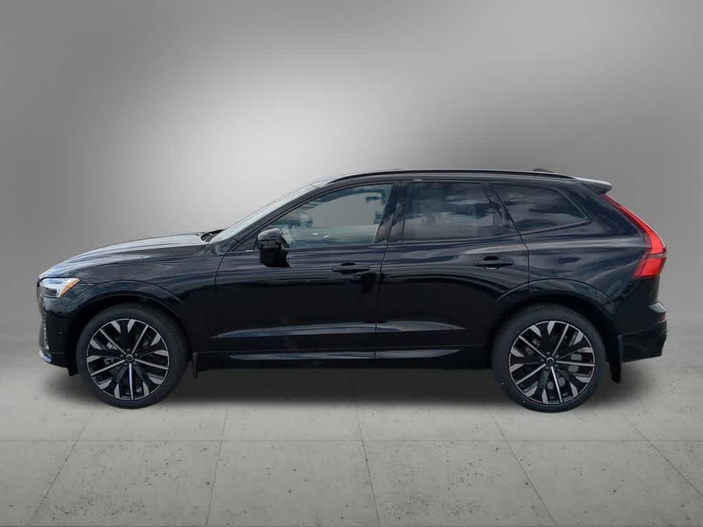 Thumbnail: 2026 Volvo XC60 - 3