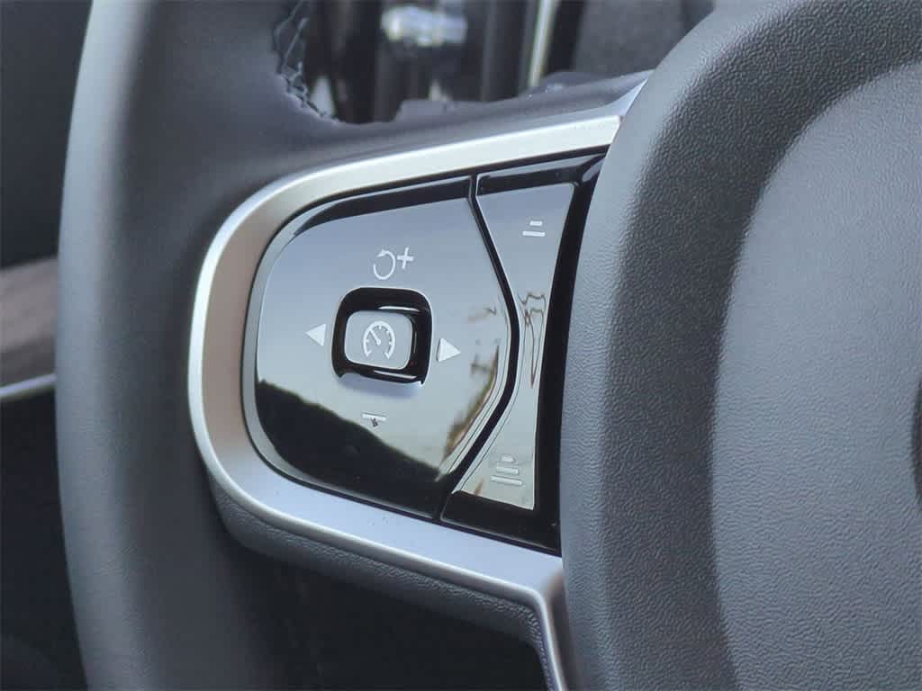 Thumbnail: 2026 Volvo XC90 - 23