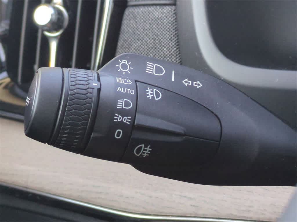 Thumbnail: 2025 Volvo XC90 - 26