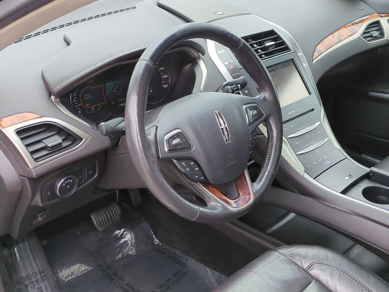 Thumbnail: 2013 Lincoln MKZ - 2