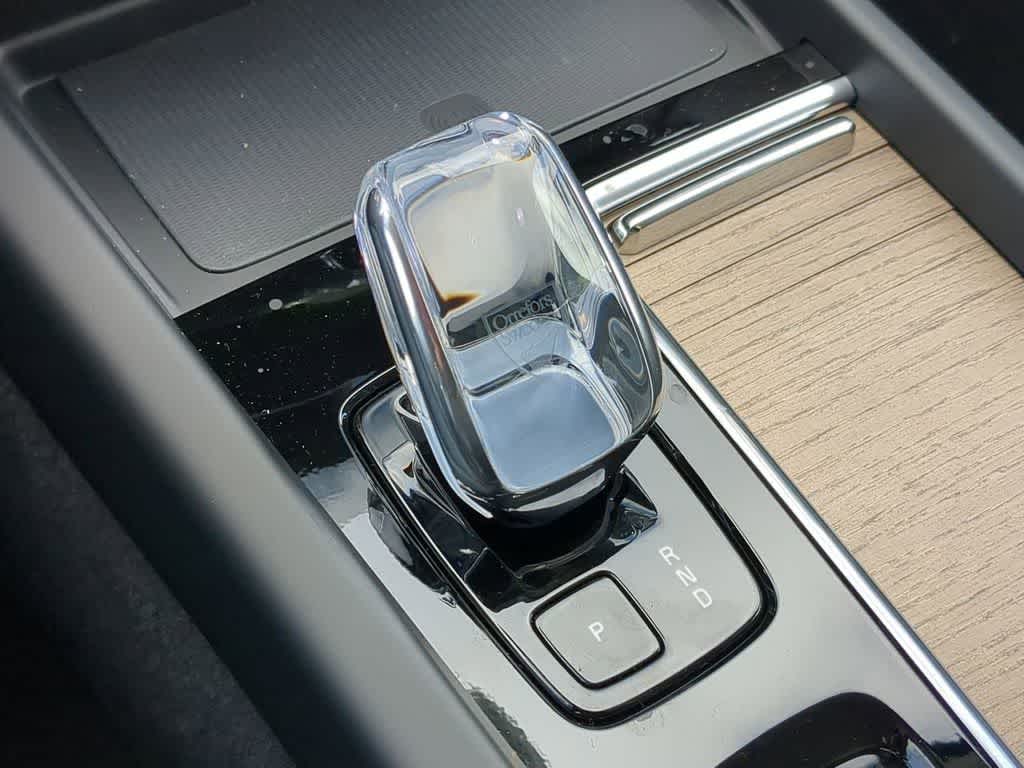 Thumbnail: 2026 Volvo XC60 - 31