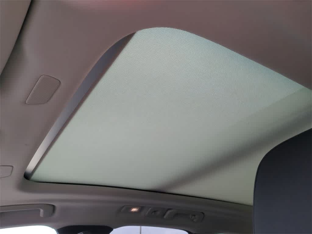 Thumbnail: 2026 Volvo XC60 - 18