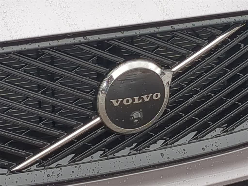 Thumbnail: 2026 Volvo XC60 - 11