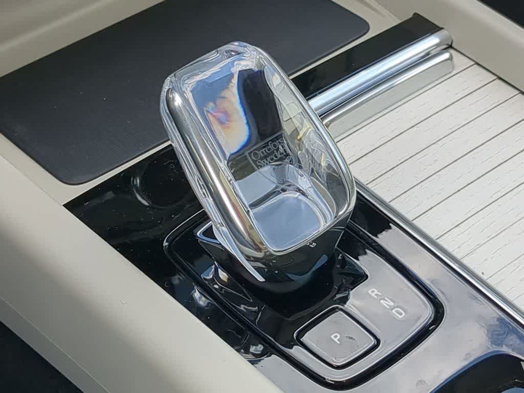 Thumbnail: 2026 Volvo XC60 - 30