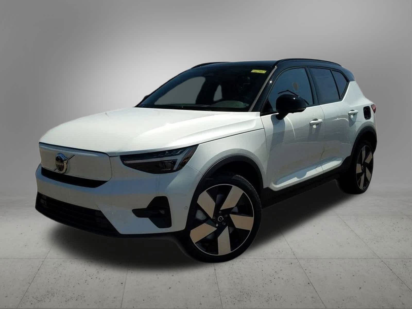 2024 Volvo XC40 Recharge Plus -
                Troy, MI