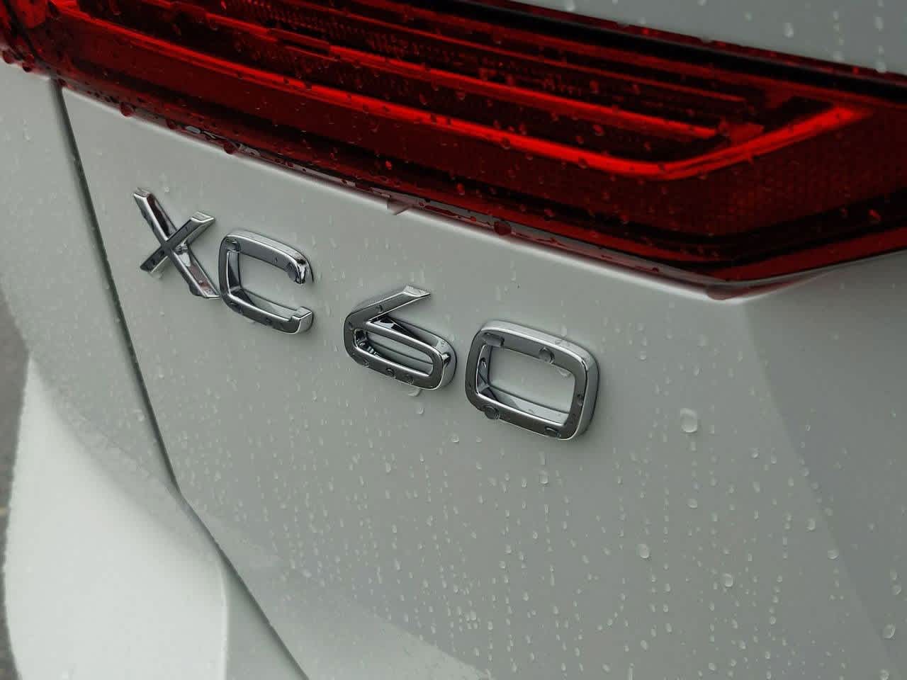 Thumbnail: 2025 Volvo XC60 - 11