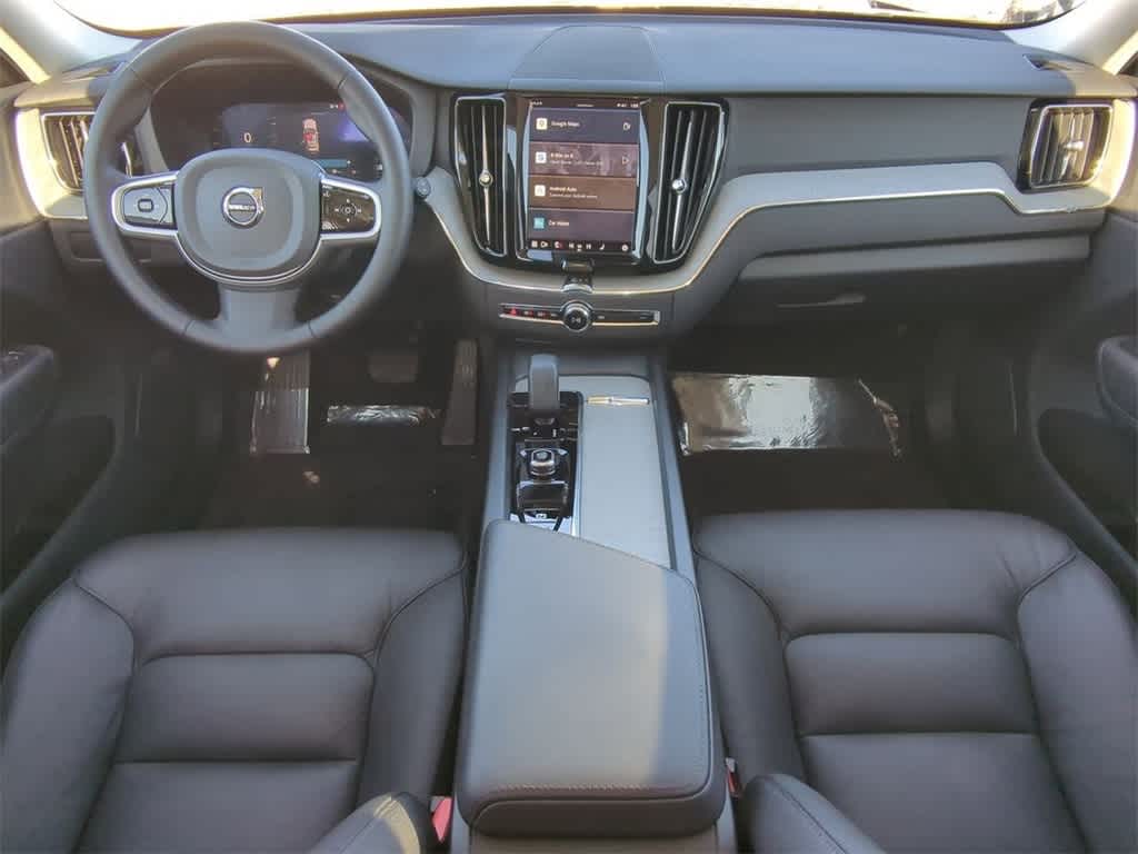 Thumbnail: 2025 Volvo XC60 - 14