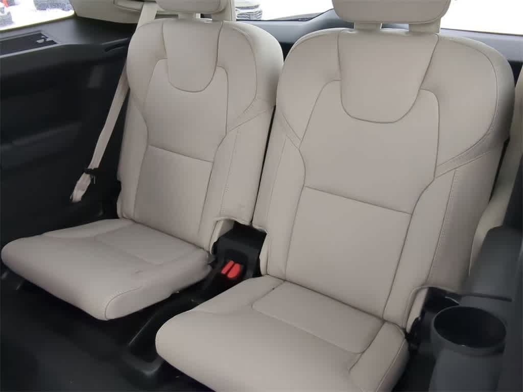 Thumbnail: 2026 Volvo XC90 - 20