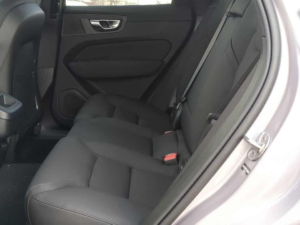 Thumbnail: 2026 Volvo XC60 - 18