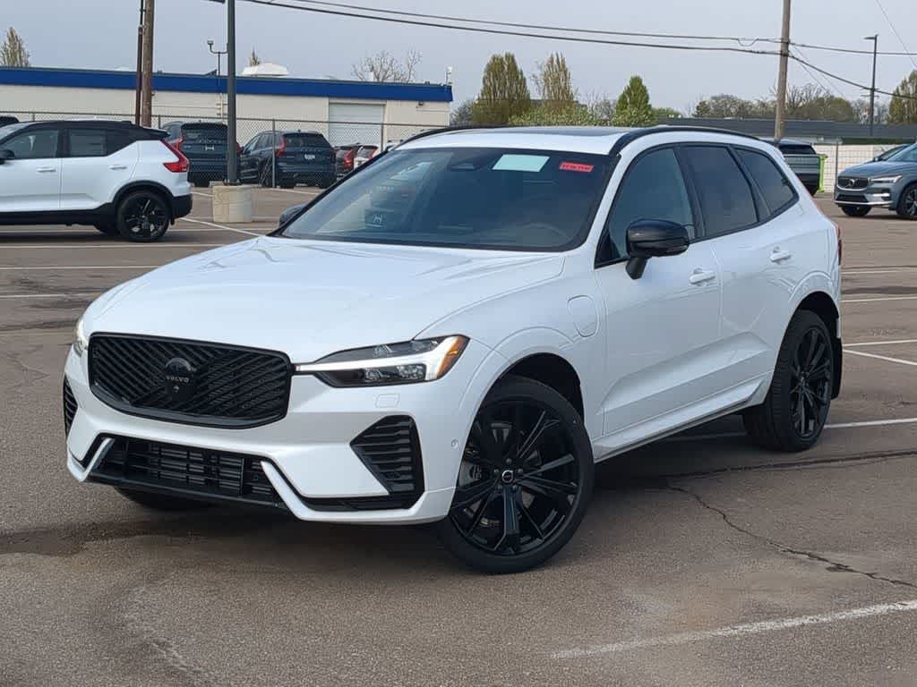 Thumbnail: 2026 Volvo XC60 - 1