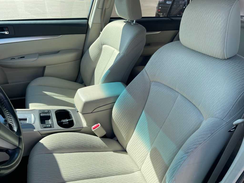 Thumbnail: 2010 Subaru Outback - 12