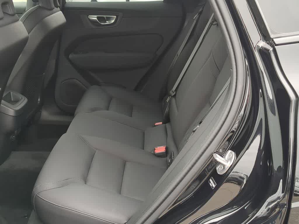 Thumbnail: 2026 Volvo XC60 - 18