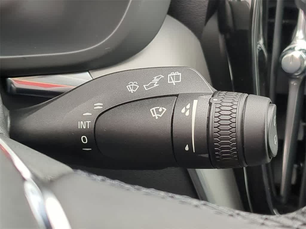 Thumbnail: 2025 Volvo XC60 - 24