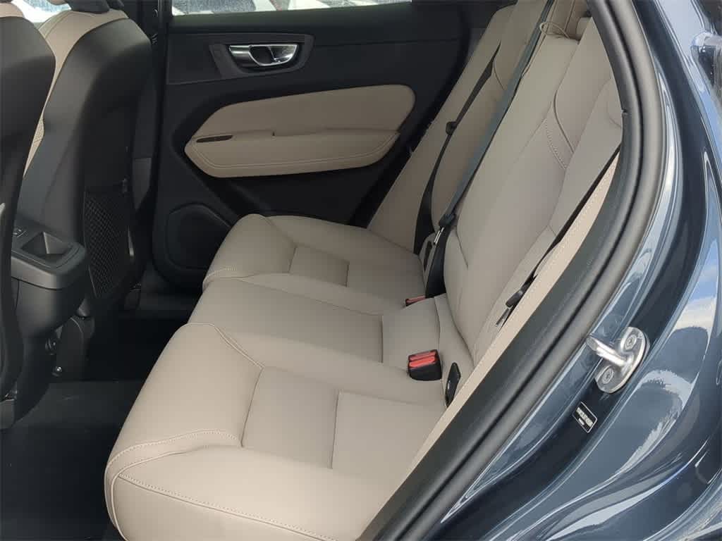 Thumbnail: 2026 Volvo XC60 - 18