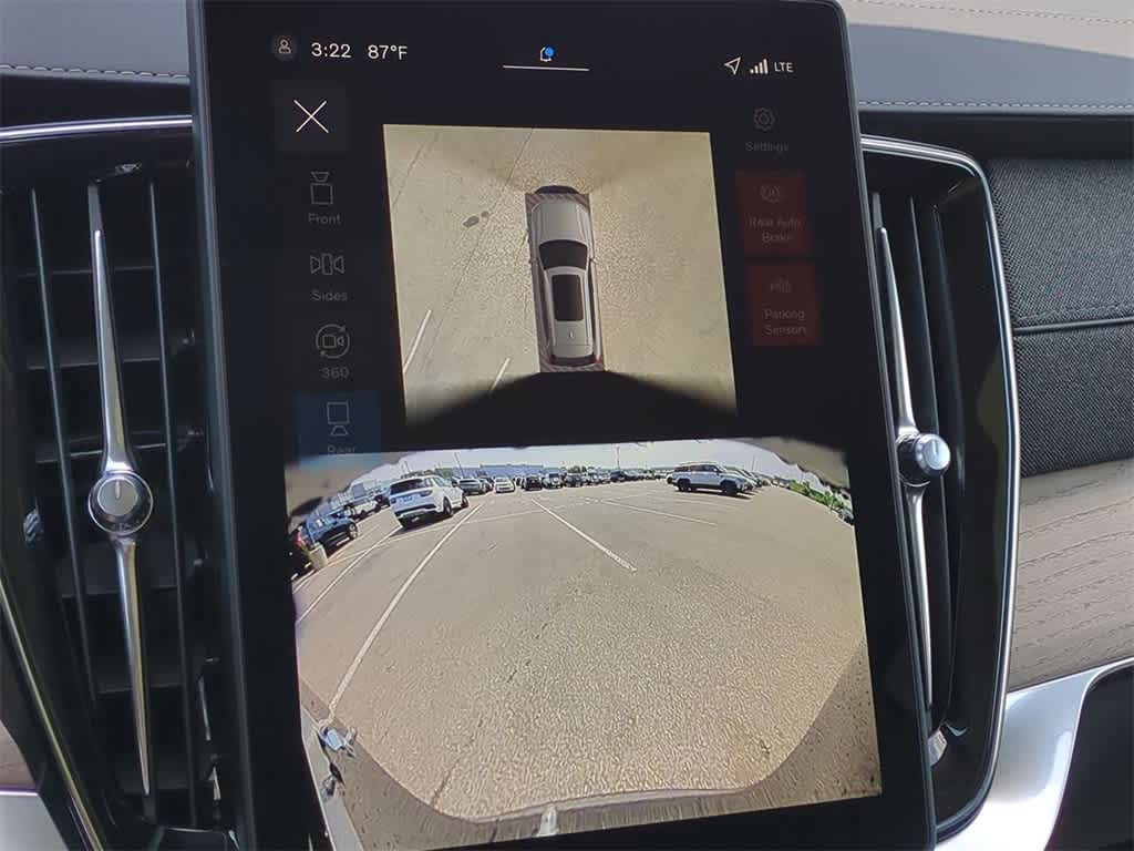 Thumbnail: 2026 Volvo XC90 - 28