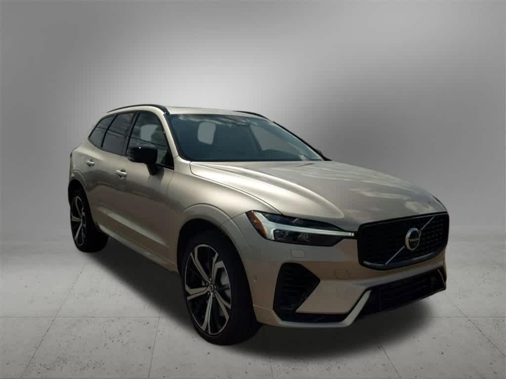 Thumbnail: 2025 Volvo XC60 - 8