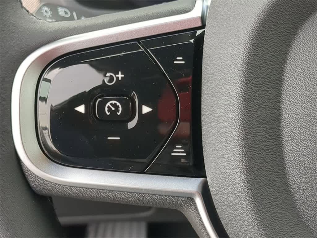 Thumbnail: 2026 Volvo XC90 - 24